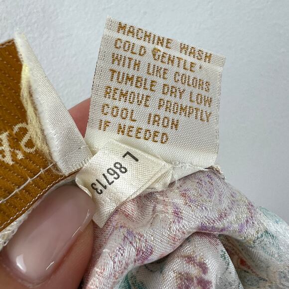 VINTAGE Victoria's Secret Satin Soft Pastel Floral 2-Piece Lingerie Pajama Set M - Picture 9 of 9